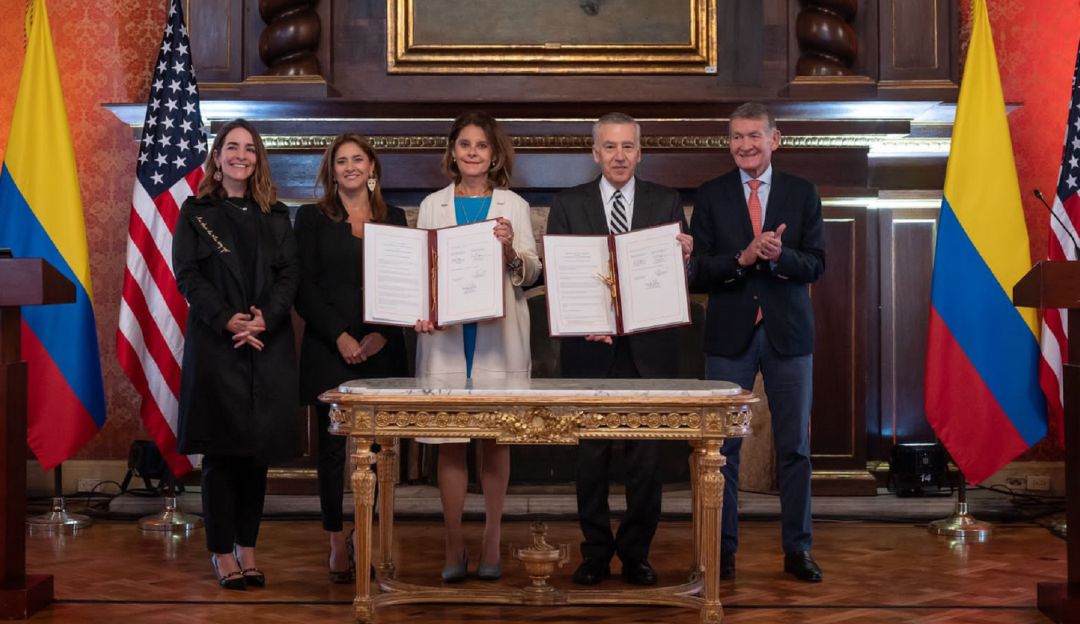 Firma de la Alianza. Firma de la Alianza.