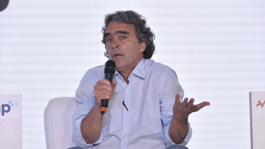 "No hay más maquillaje para ponerle a Fico": Fajardo tras apoyo de Partido