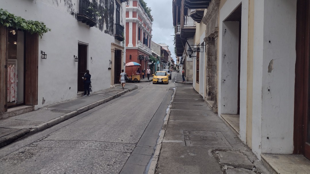 Pacaribe ha entregado más de 200 contenedores en el Centro Histórico