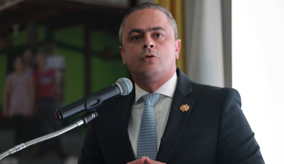 Juan Camilo Restrepo, Alto Comisionado para la Paz Juan Camilo Restrepo, Alto Comisionado para la Paz