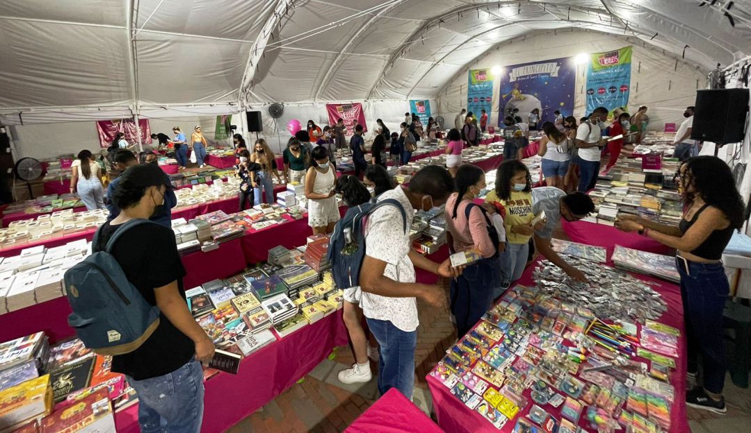 Cerca de 10.400 personas han visitado el Gran Outlet de Libros Cerca de 10.400 personas han visitado el Gran Outlet de Libros
