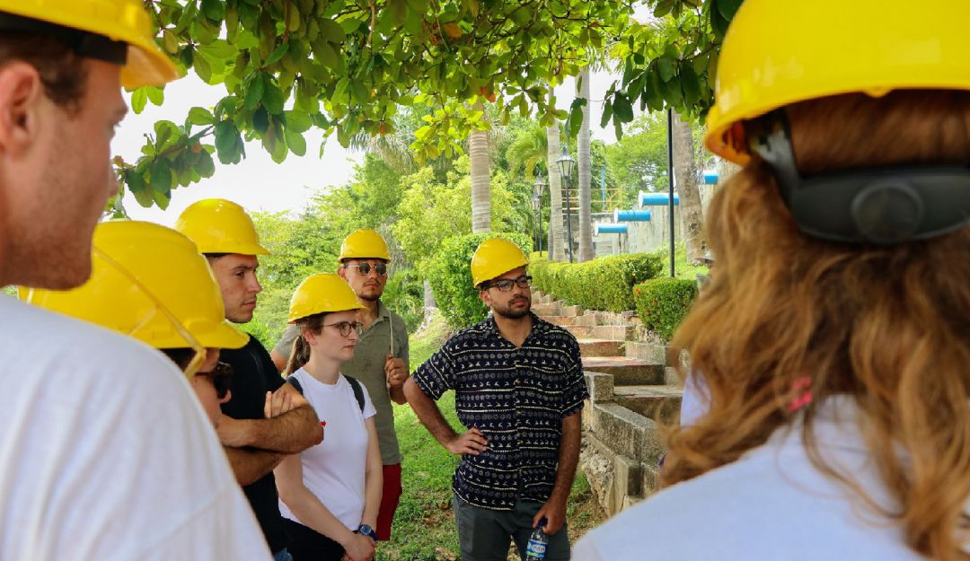 Los universitarios fueron recibidos por ingenieros de las áreas de Interventoría y Técnica de Acuacar Los universitarios fueron recibidos por ingenieros de las áreas de Interventoría y Técnica de Acuacar