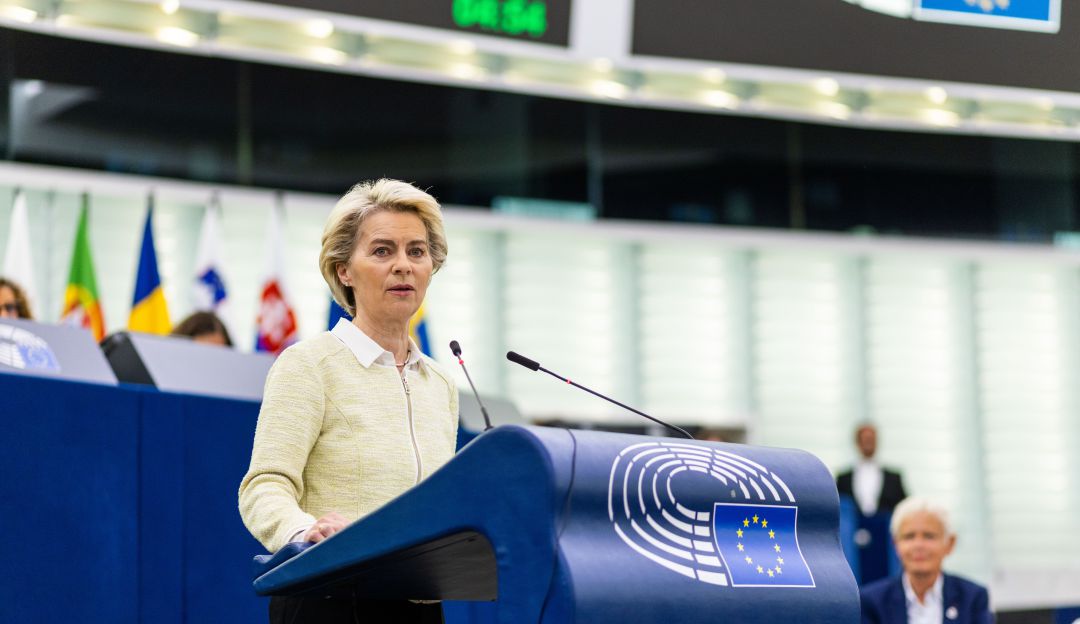 La presidenta de la Comisión Europea, Úrsula Von Der Leyen, presentó el paquete de sanciones en el Parlamento Europeo. La presidenta de la Comisión Europea, Úrsula Von Der Leyen, presentó el paquete de sanciones en el Parlamento Europeo.