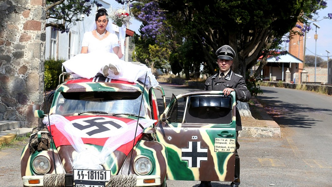 La boda con temática nazi que causa indignación en México