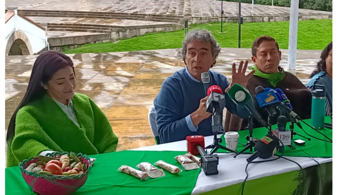 Sergio Fajardo en Boyacá. Sergio Fajardo en Boyacá.