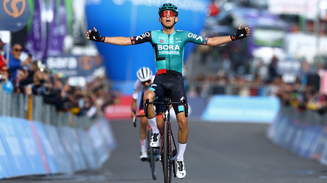Giro: Lennard Kämna ganó la etapa 4 y Juan López es el nuevo líder