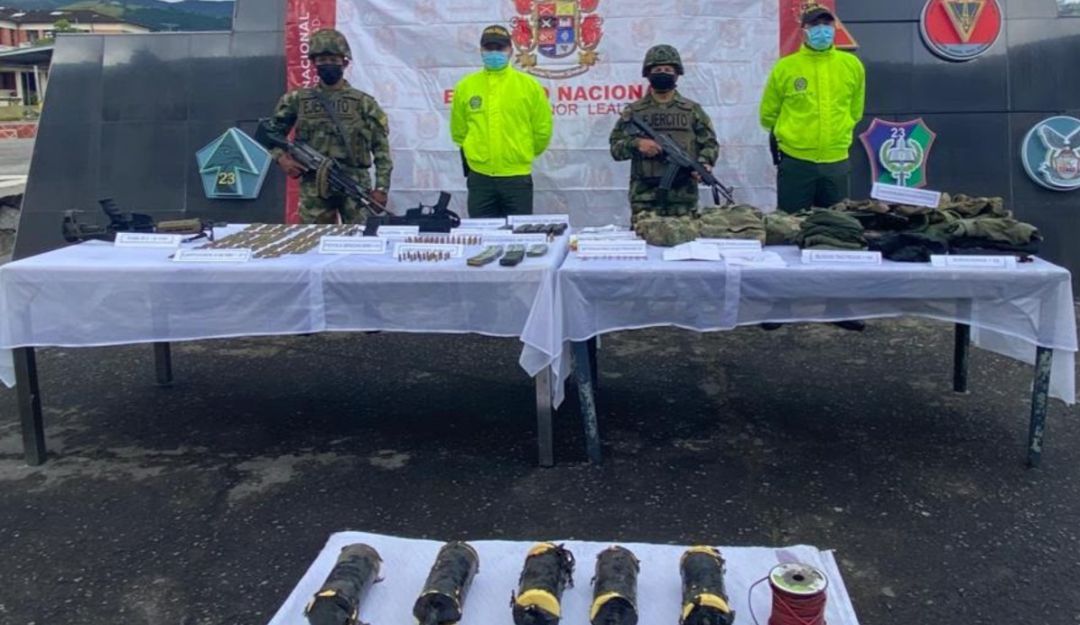 El Ejército capturó a alias El Paisa, presunto cabecilla de la estructura ilegal Franco Benavides en Nariño El Ejército capturó a alias El Paisa, presunto cabecilla de la estructura ilegal Franco Benavides en Nariño