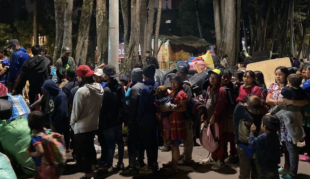Salida de poblaciòn Embera del Parque Nacional, la noche del 12 de mayo. Salida de poblaciòn Embera del Parque Nacional, la noche del 12 de mayo.