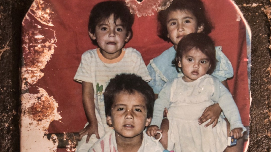Llega a salas de cine el documental, ‘Mesa de tareas’