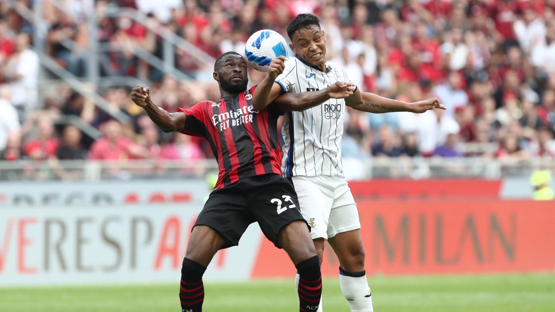 Atalanta cae ante Milan y compromete sus opciones de llegar a Europa League