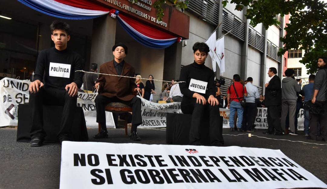 Manifestaciones en Paraguay rechazando el aumento de la violencia por cuenta del crimen organizado. Foto: Getty Manifestaciones en Paraguay rechazando el aumento de la violencia por cuenta del crimen organizado. Foto: Getty