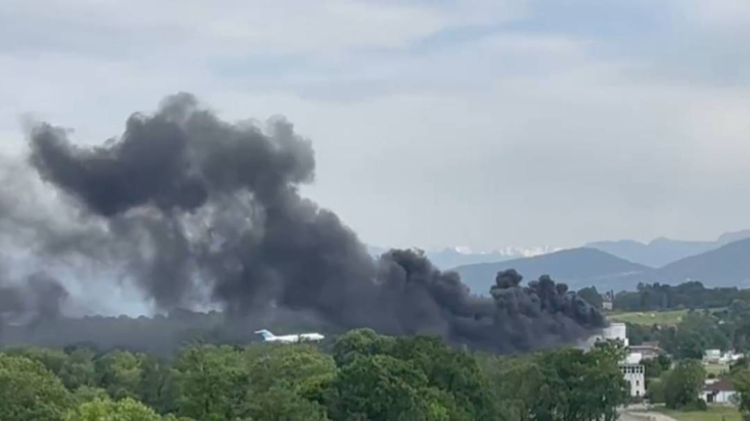 Suspenden vuelos al aeropuerto de Ginebra (Suiza) por incendio