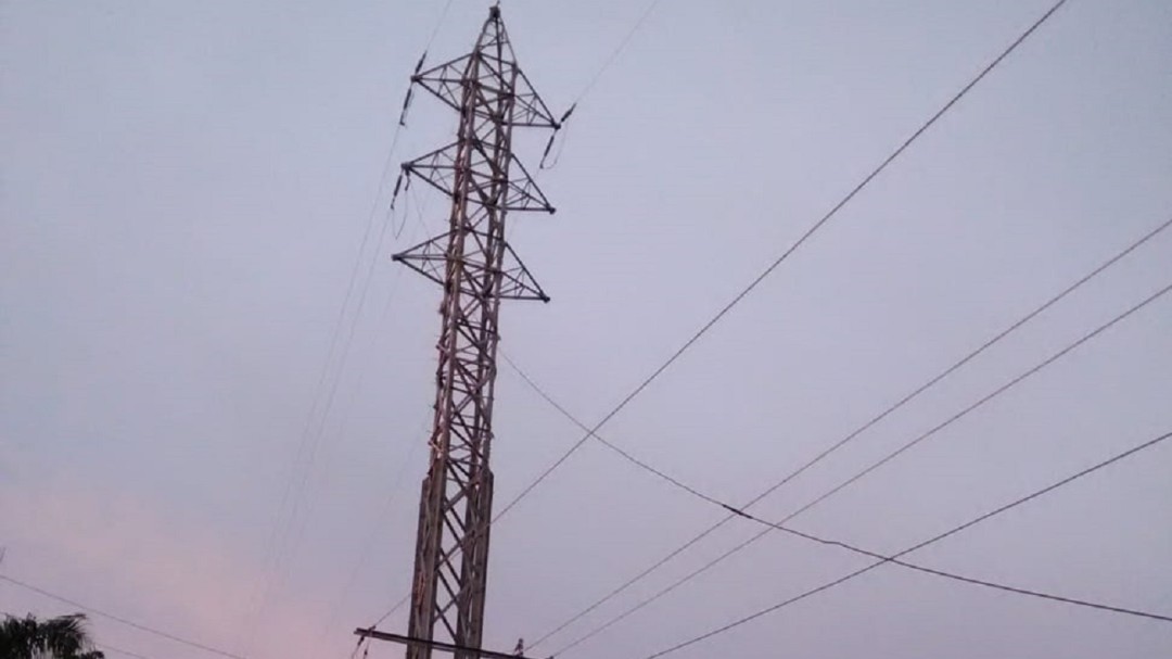 Cortes de energía dejarán sin servicios a poblaciones bolivarenses