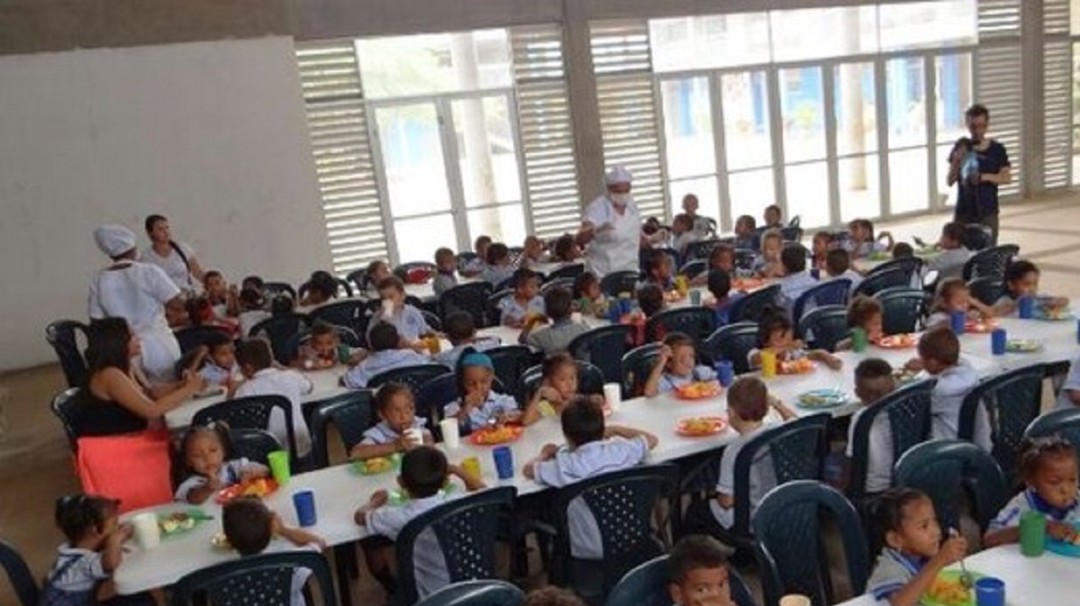 Más de 500.000 niños cumplen 100 días sin recibir alimentación escolar