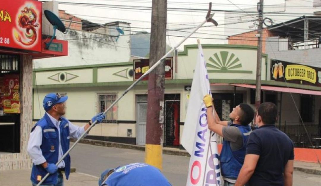 Desmonte publicidad no autorizada Desmonte publicidad no autorizada