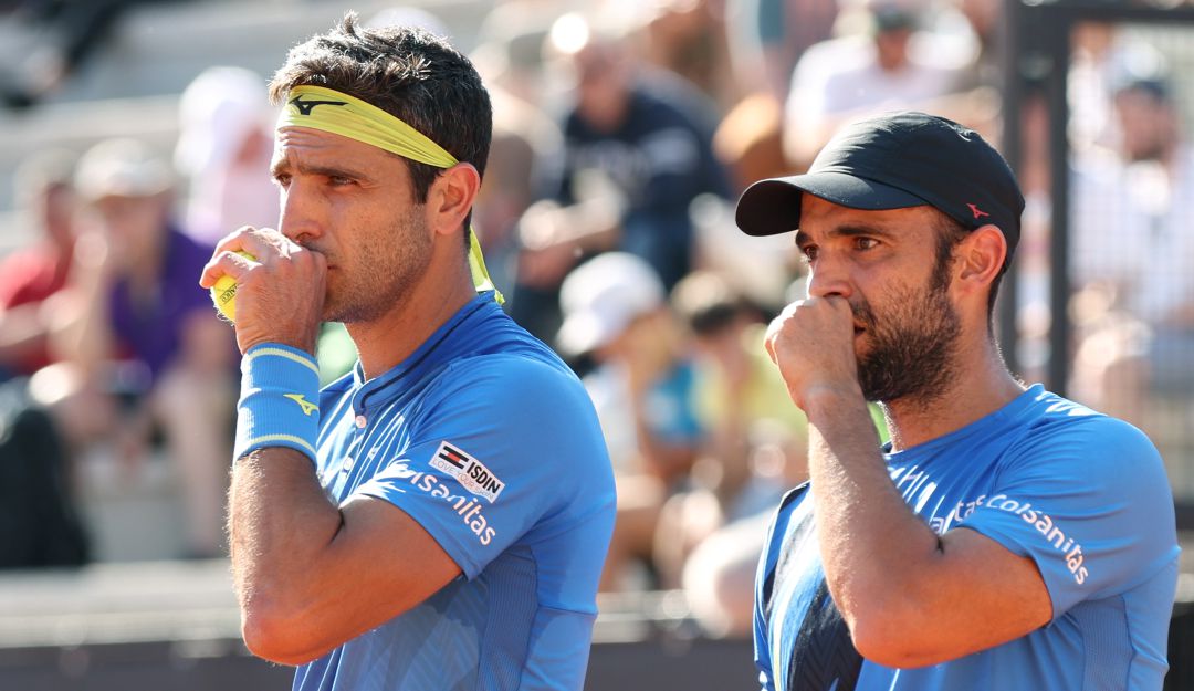 Robert Farah y Juan Sebastián Cabal han disputado dos finales sobre polvo de ladrillo este año. Robert Farah y Juan Sebastián Cabal han disputado dos finales sobre polvo de ladrillo este año.