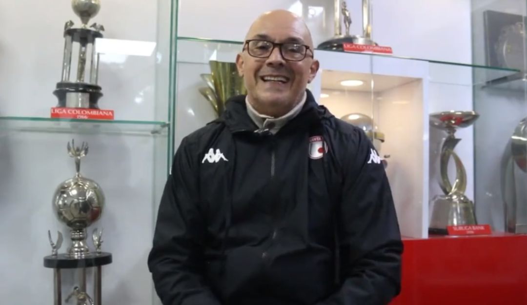 Alfredo Arias, técnico de Santa Fe Alfredo Arias, técnico de Santa Fe