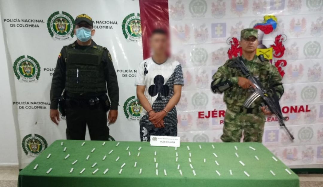 Como alias “Carlitos” fue identificado el hombre encargado de expender estupefacientes en comunas de la ciudad. Como alias “Carlitos” fue identificado el hombre encargado de expender estupefacientes en comunas de la ciudad.