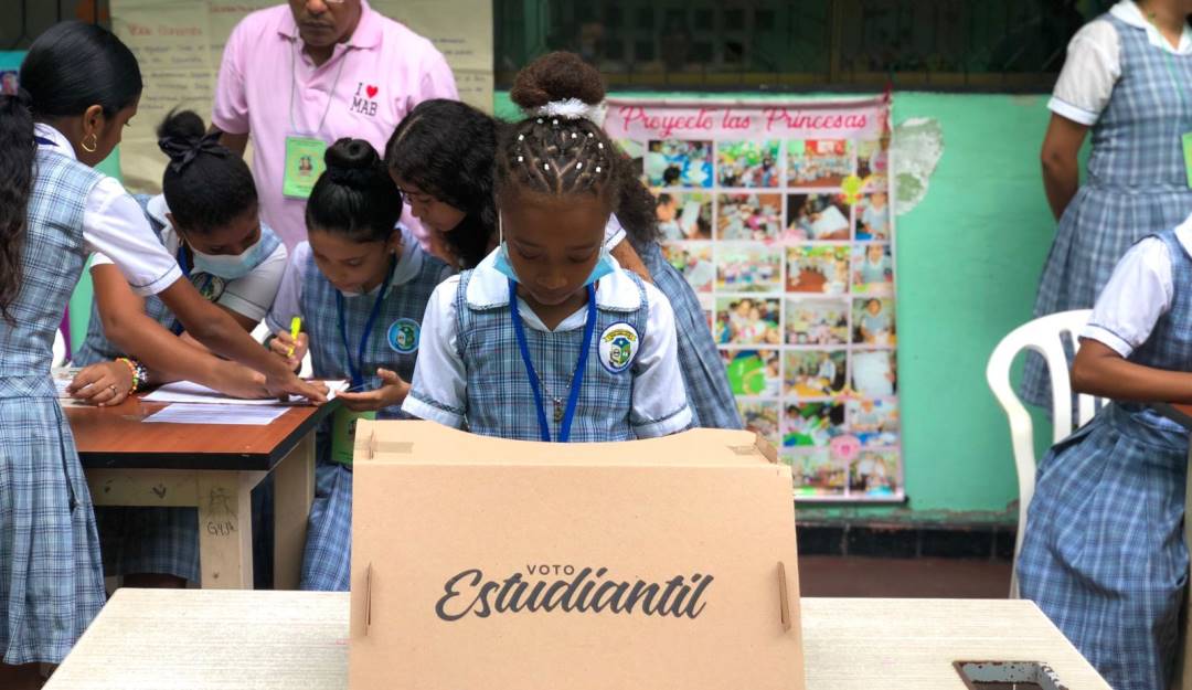 Cortesía Voto Estudiantil Cortesía Voto Estudiantil