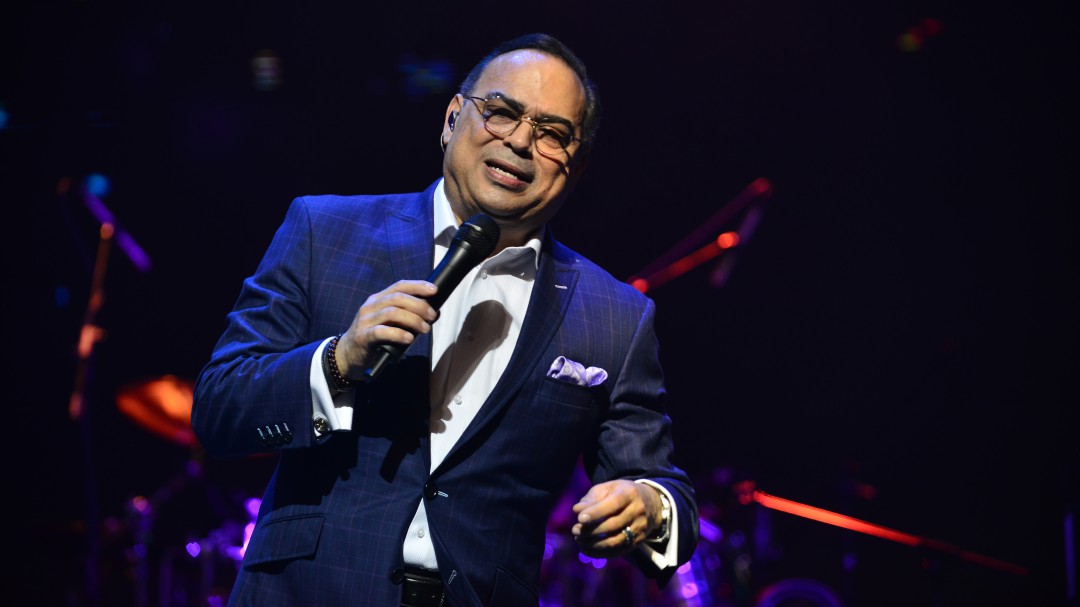 Gilberto Santa Rosa se presentará en Bogotá con su gira 'Camínalo'