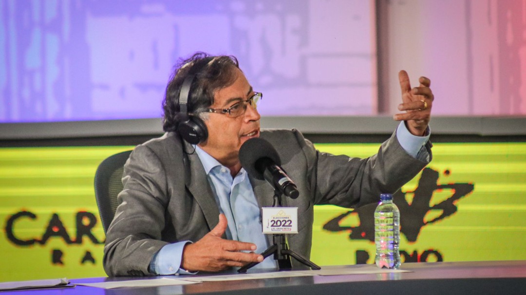 Petro contra 'Fico': "Duque destrozó los Acuerdos de Paz con ese discurso"