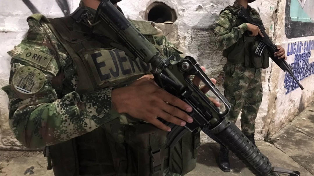 Hostigan puesto de control del Ejército afuera de la Brigada 30 en Cúcuta