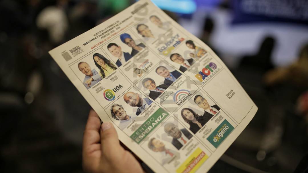 ¿Con qué apoyos llegan los candidatos presidenciales a primera vuelta?