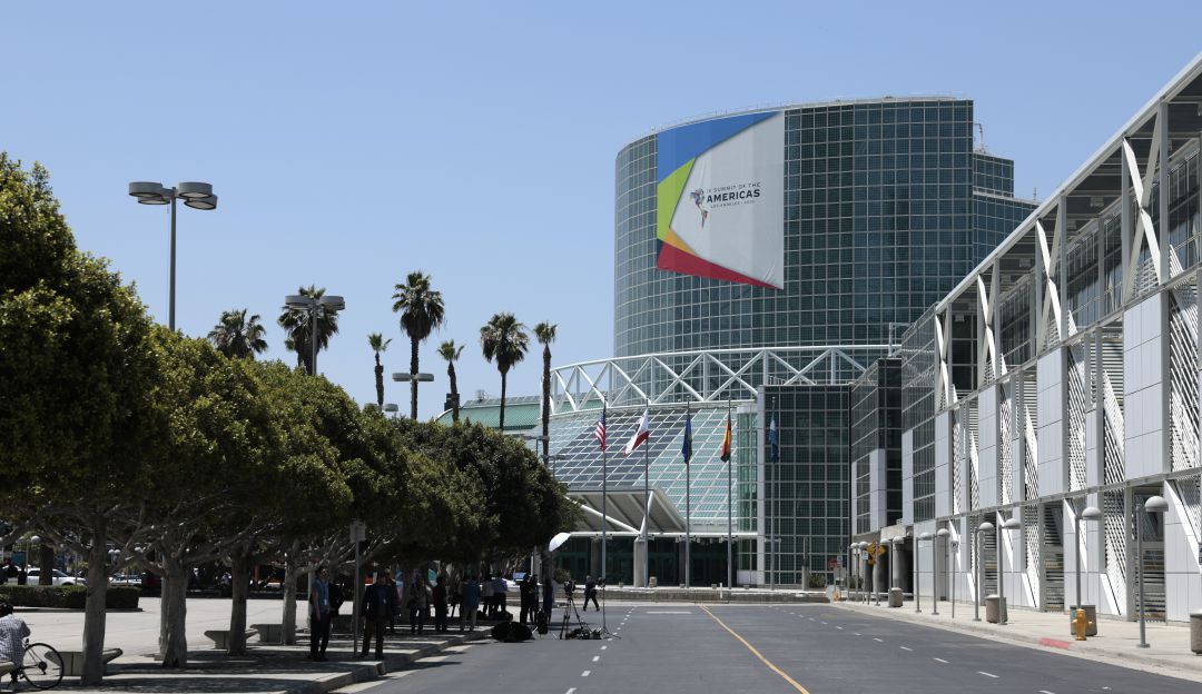 Sede de la Cumbre de las Américas en Los Ángeles, California, 2022. Sede de la Cumbre de las Américas en Los Ángeles, California, 2022.