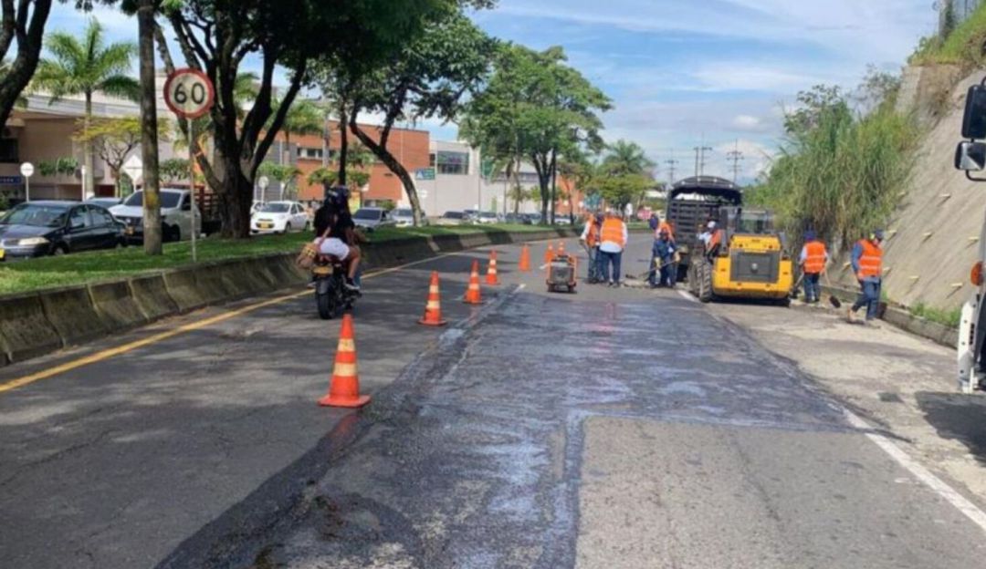 Obras en la avenida 30 de agosto Obras en la avenida 30 de agosto