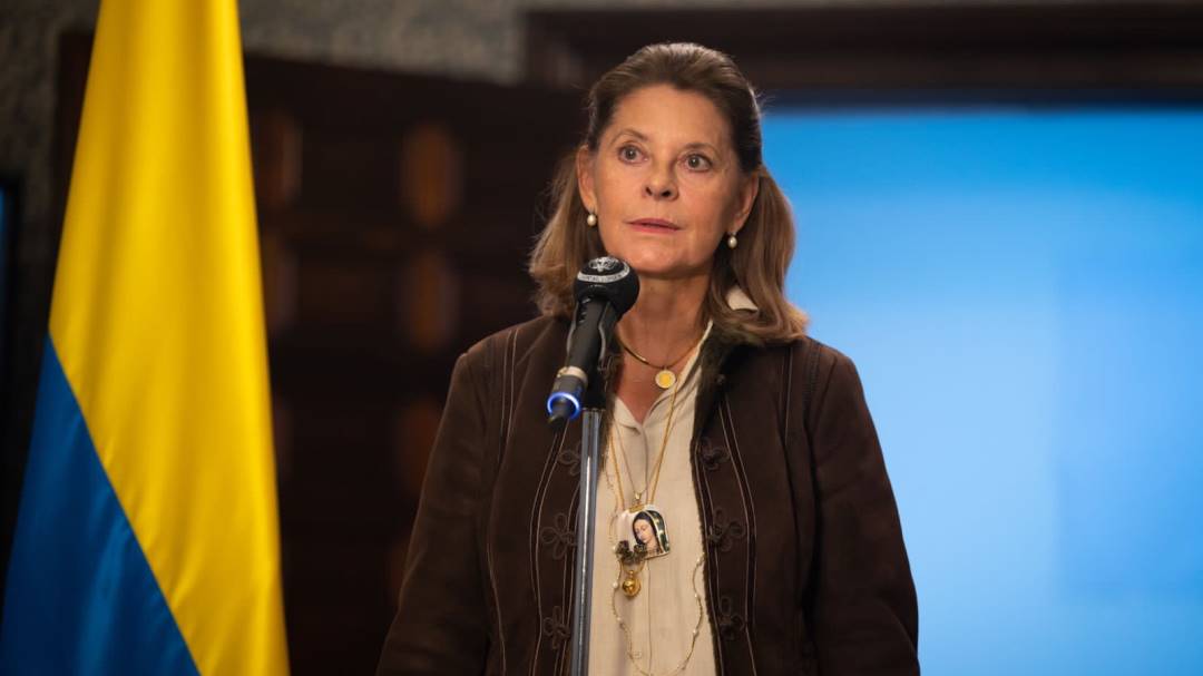 Este no es momento para pesimismos ni pensar abandonar el país: Vicepresidenta