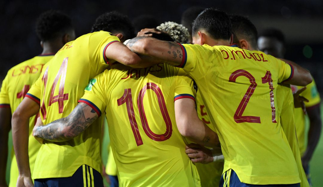 Colombia es una de las tres selecciones fuera del Mundial que se ubica en el Top 20 del Ranking. Colombia es una de las tres selecciones fuera del Mundial que se ubica en el Top 20 del Ranking.