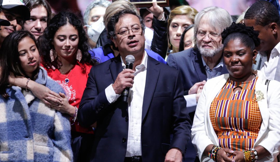 Gustavo Petro respondió a la decisión de Uribe de aceptar su invitación a dialogar Gustavo Petro respondió a la decisión de Uribe de aceptar su invitación a dialogar