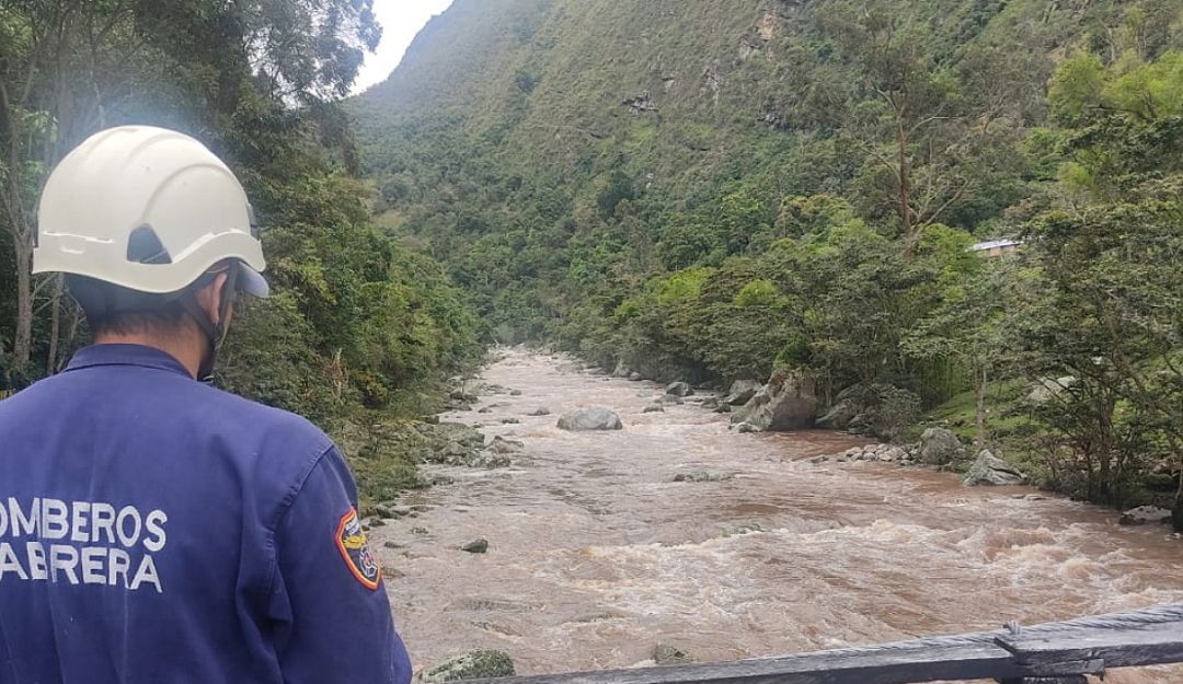 Emergencia por crecimiento de los ríos Emergencia por crecimiento de los ríos