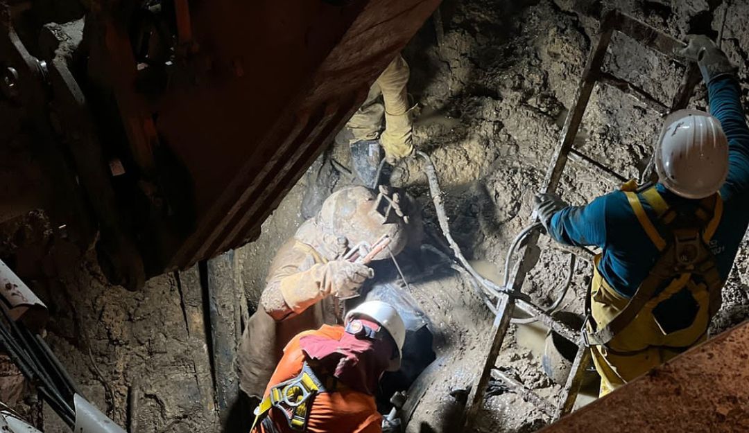 Obras de restablecimiento del servicio en Suba Obras de restablecimiento del servicio en Suba
