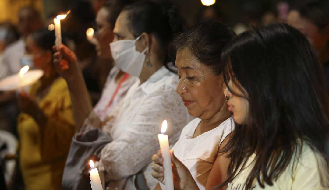 Familiares de los fallecidos en la tragedia. Familiares de los fallecidos en la tragedia.