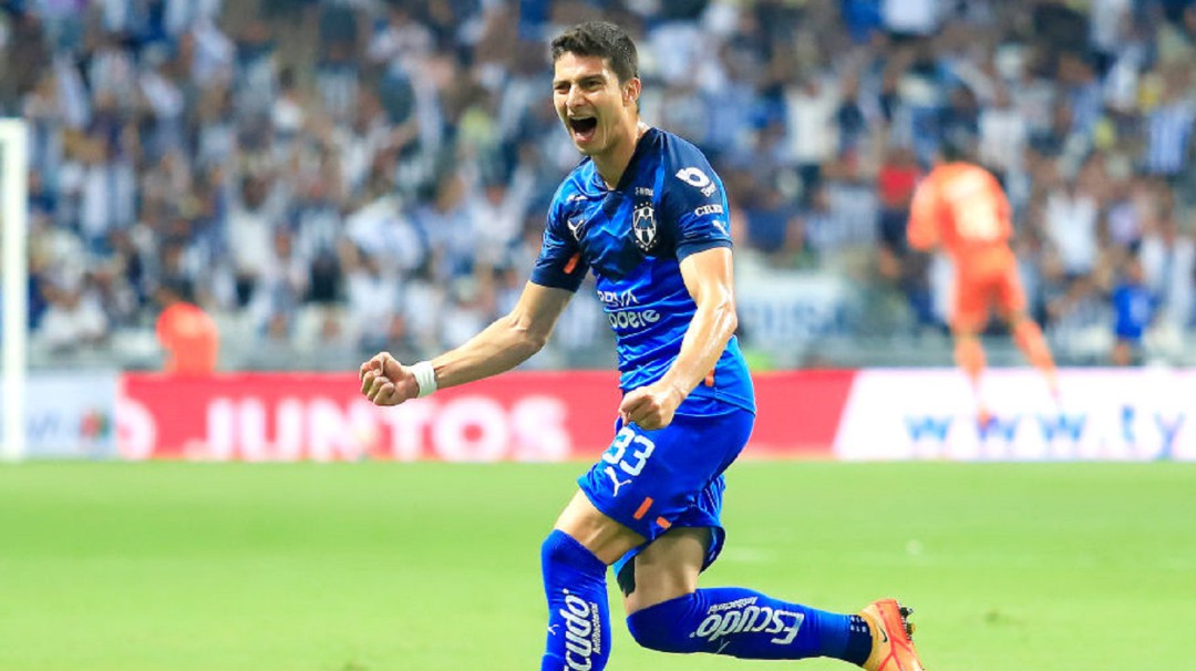 Stefan Medina marcó golazo para abrir la victoria de Monterrey ante América