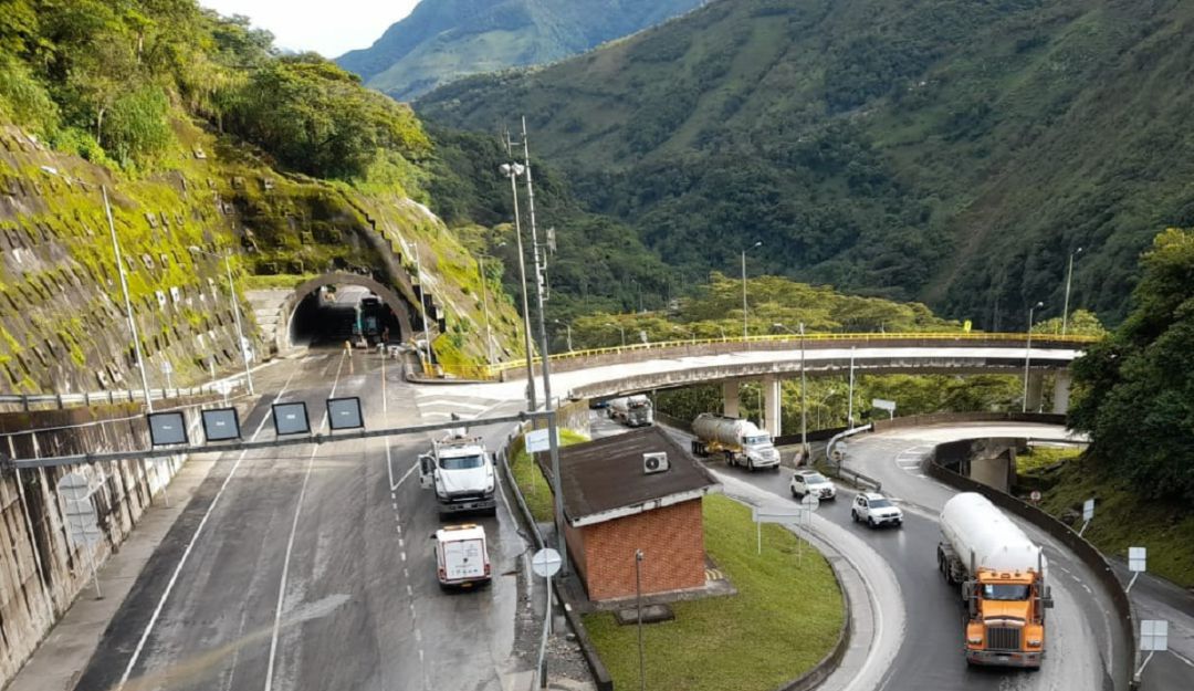 Vía Bogotá-Villavicencio Vía Bogotá-Villavicencio