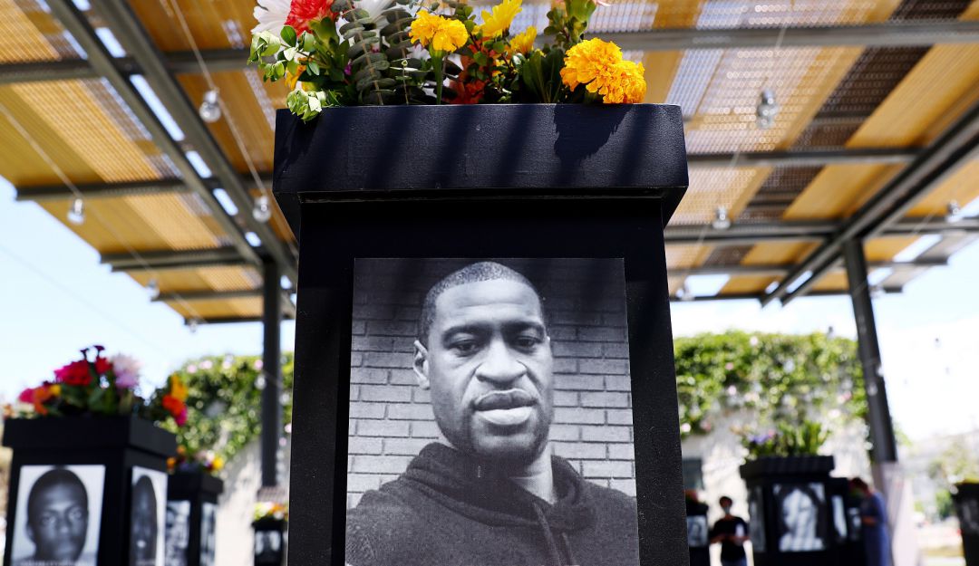 Condenan a más de 2 de cárcel a otro policía por la muerte de George Floyd Condenan a más de 2 de cárcel a otro policía por la muerte de George Floyd