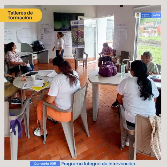 ¿Cuáles son las claves para fortalecimiento comercial del campo colombiano? ¿Cuáles son las claves para fortalecimiento comercial del campo colombiano?