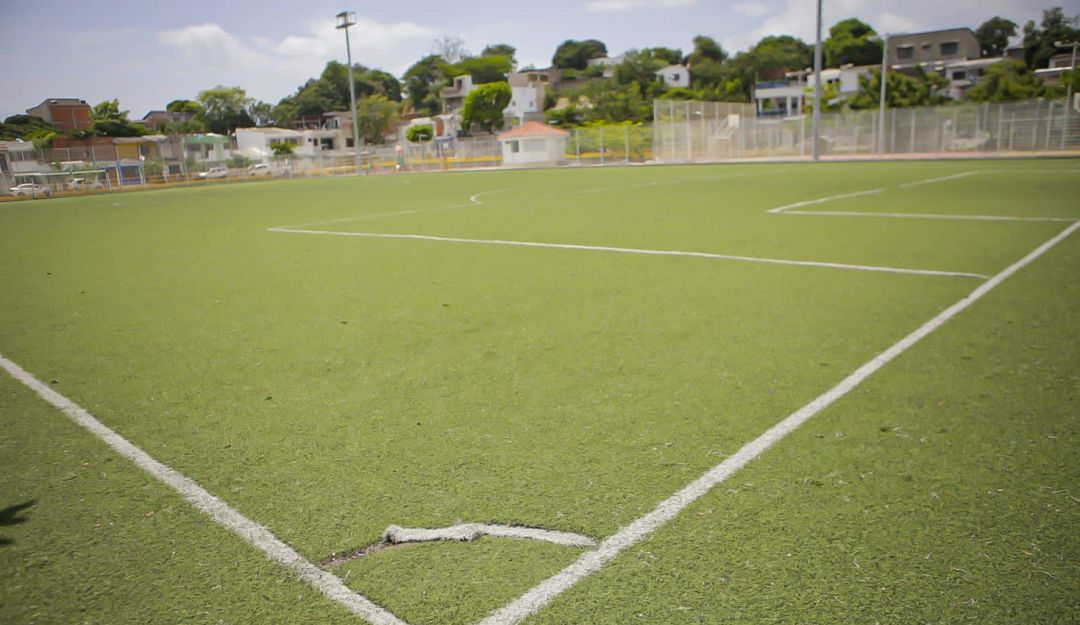 También habrá arreglo de las bancas, la parte eléctrica y los juegos infantiles que se encuentran alrededor del escenario También habrá arreglo de las bancas, la parte eléctrica y los juegos infantiles que se encuentran alrededor del escenario