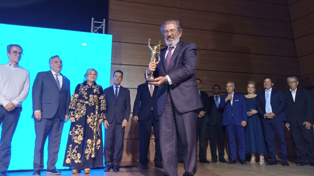 Jardín Botánico del Quindío recibió Mercurio de Oro por parte de Fenalco