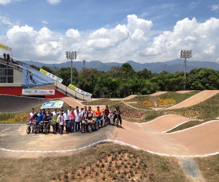 Pista bmx mariana pajon Clearance