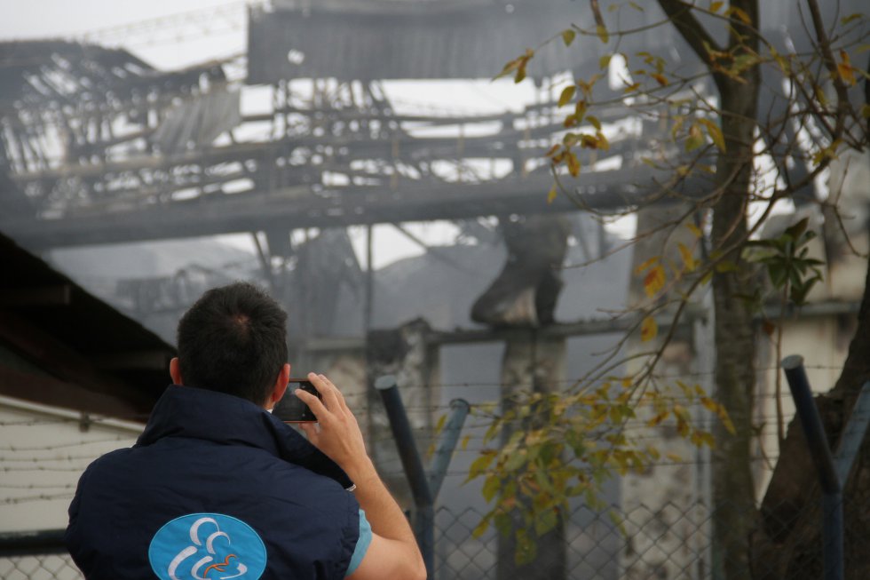 Bomberos afirman que ya fue controlada la emergencia Bomberos afirman que ya fue controlada la emergencia