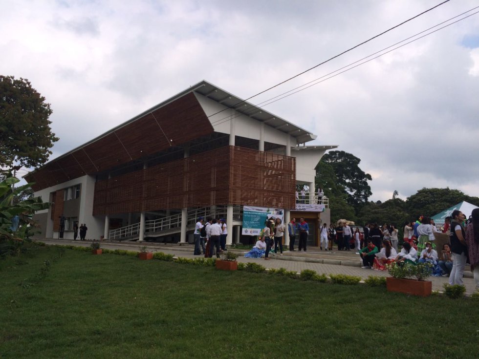 4.500 millones de pesos se invirtieron en la construcción de la Escuela de Calidad del Café 4.500 millones de pesos se invirtieron en la construcción de la Escuela de Calidad del Café