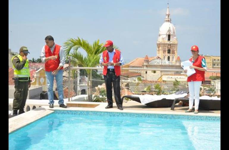 dadis certifico uso de piscinas en