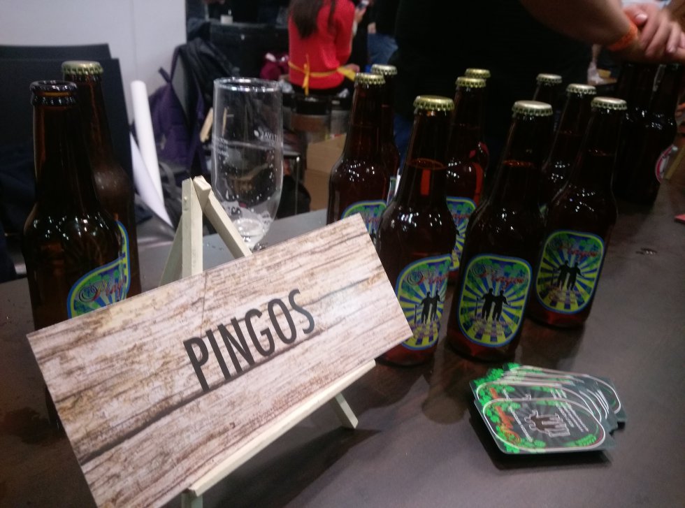 Pingos, una de las cervezas que llegó a Bogotá desde las regiones para dar a conocer su sabor. Pingos, una de las cervezas que llegó a Bogotá desde las regiones para dar a conocer su sabor.