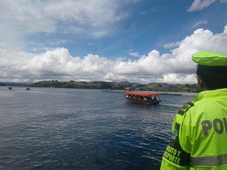 En riesgo el Lago de Tota, el más grande de Colombia ubicado en ...