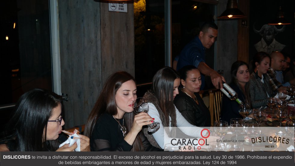 Por diferentes lugares del Eje Cafetero como los restaurantes Caminito, Belia y el concesionario Mazautos de Pereira, ha pasado la ruta del Vino que ofrece Caracol Radio y Dislicores. Por diferentes lugares del Eje Cafetero como los restaurantes Caminito, Belia y el concesionario Mazautos de Pereira, ha pasado la ruta del Vino que ofrece Caracol Radio y Dislicores.