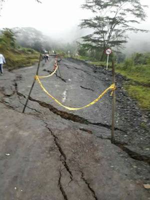 $10.000 millones costó un puente que colapsó tres meses después de ser inaugurado en Boyacá: $10.000 millones costó un puente que colapsó tres meses después de ser inaugurado en Boyacá