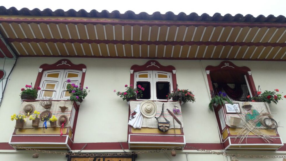 Los hermosos balcones de Filandia con sus mejores arreglos Los hermosos balcones de Filandia con sus mejores arreglos